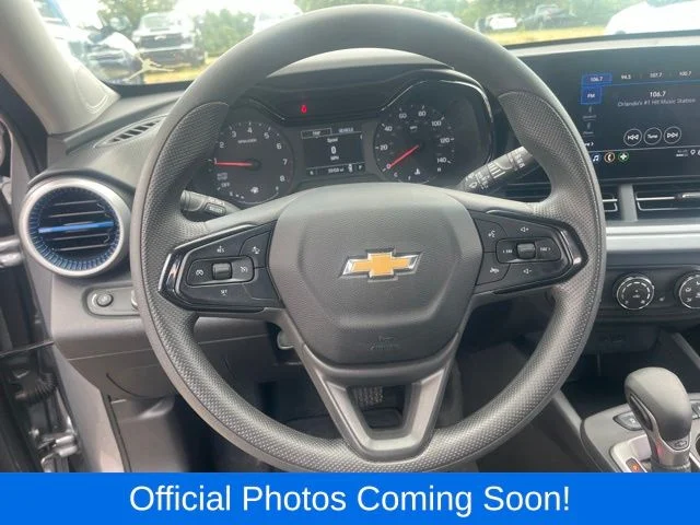 Used 2025 Gray Chevrolet LS image 5