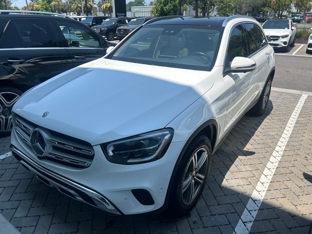 Used 2022 White Mercedes-Benz GLC 300 image 1