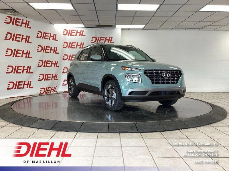 2026 Hyundai Venue SEL w/ 2-Tone Roof IVT's photo