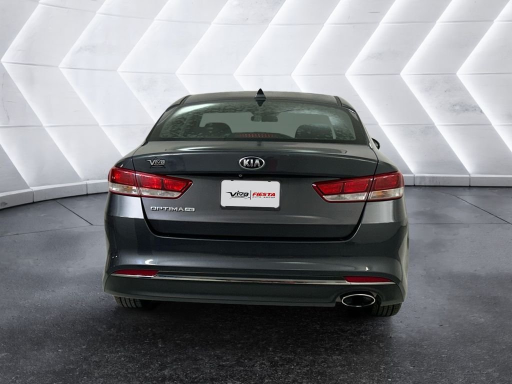 Used 2016 Gray Kia LX image 5