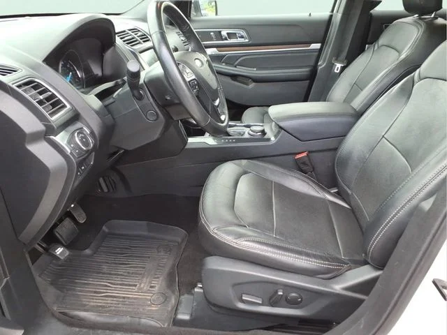 Used 2019 White Ford Limited image 16