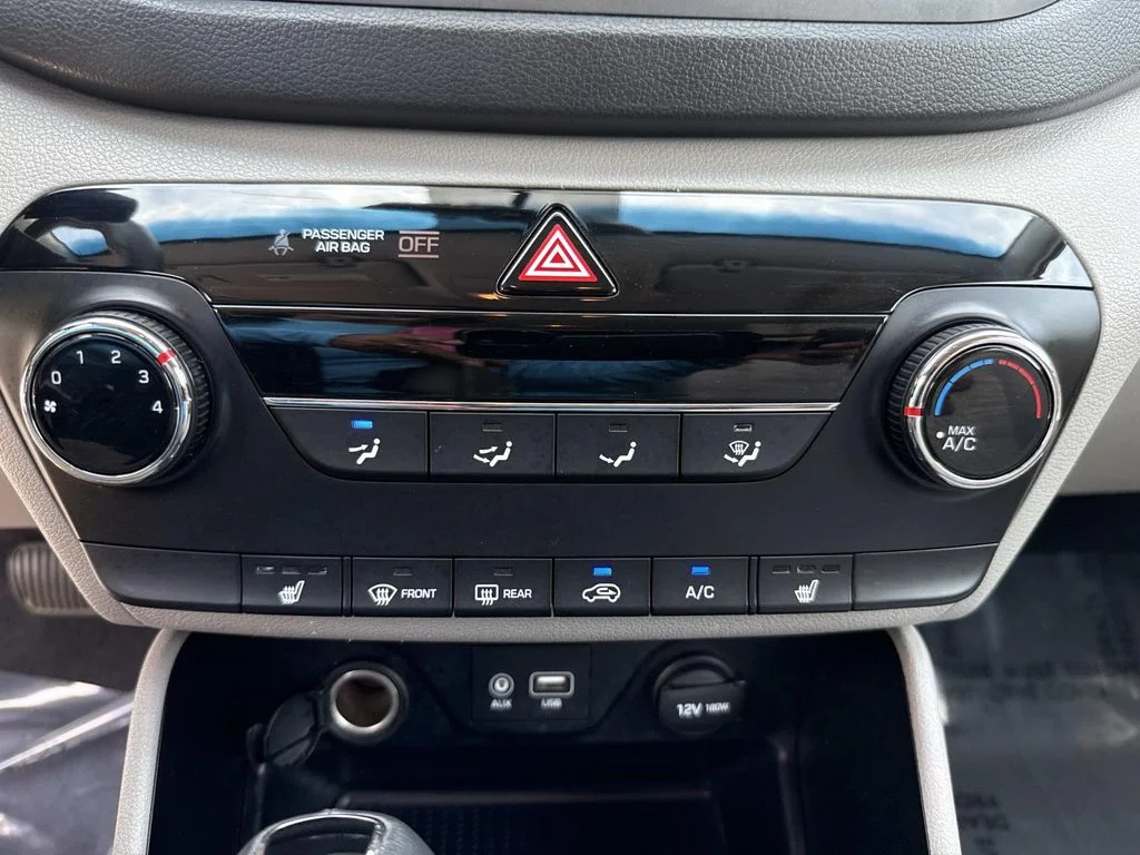 Used 2017  Hyundai Sport image 31