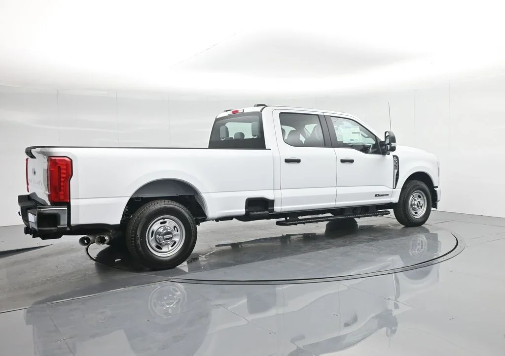 New 2026 White Ford XL image 29
