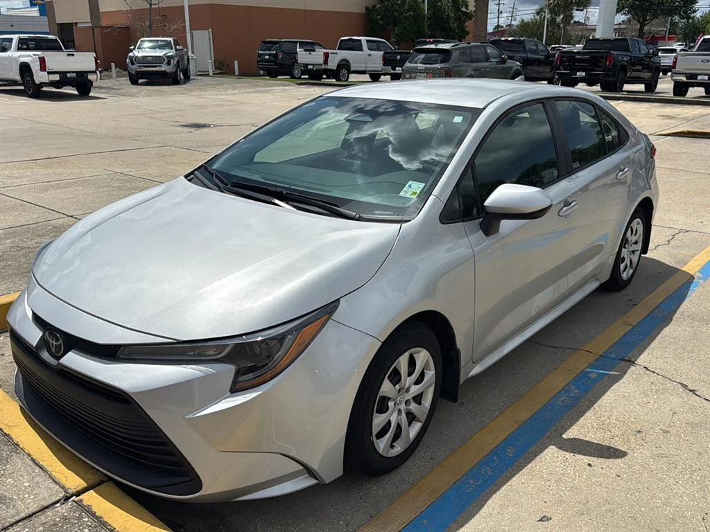 2024 Toyota Corolla LE CVT's photo