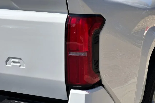 New 2026 Ice Cap Toyota  SR5 image 31