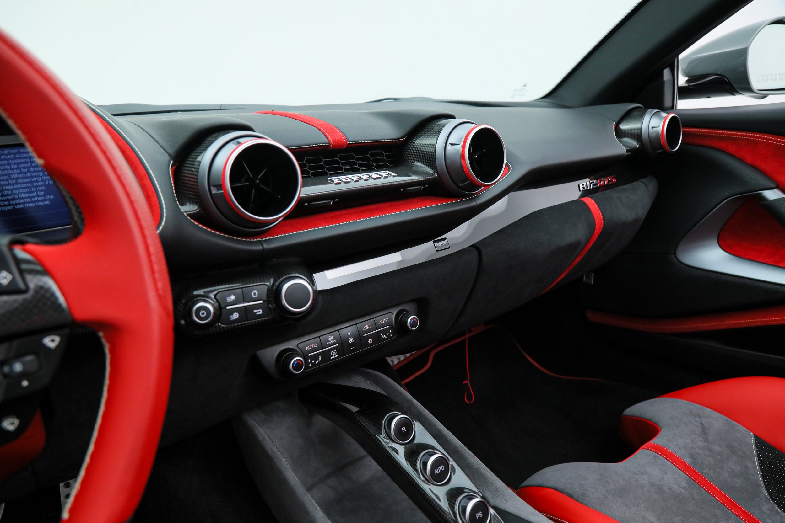 Certified Used 2022 Grigio Medio Ferrari  image 32