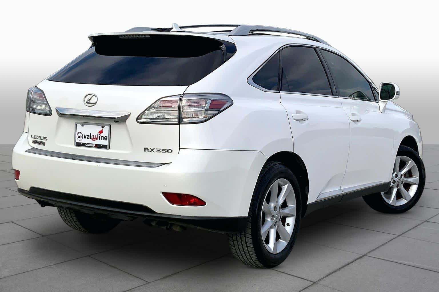 Used 2010 Starfire Pearl Lexus  image 12