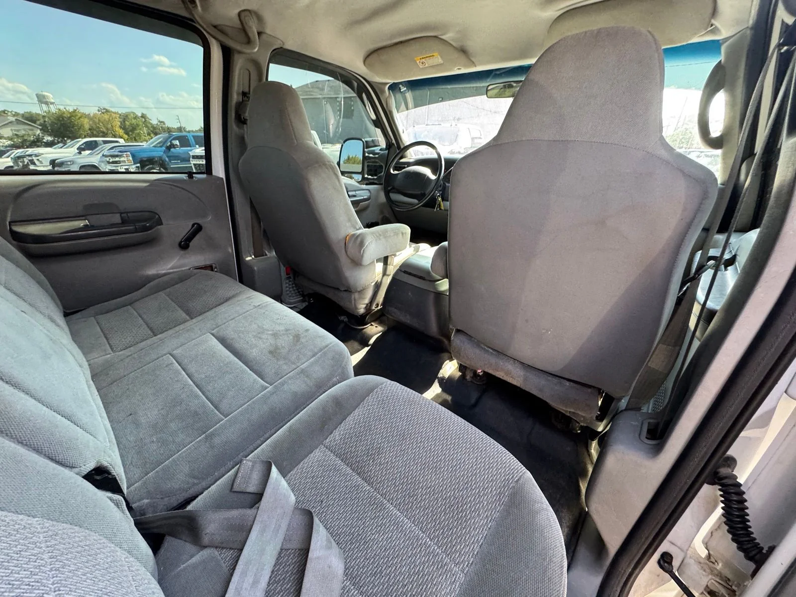 Used 2003 White Ford XLT image 24