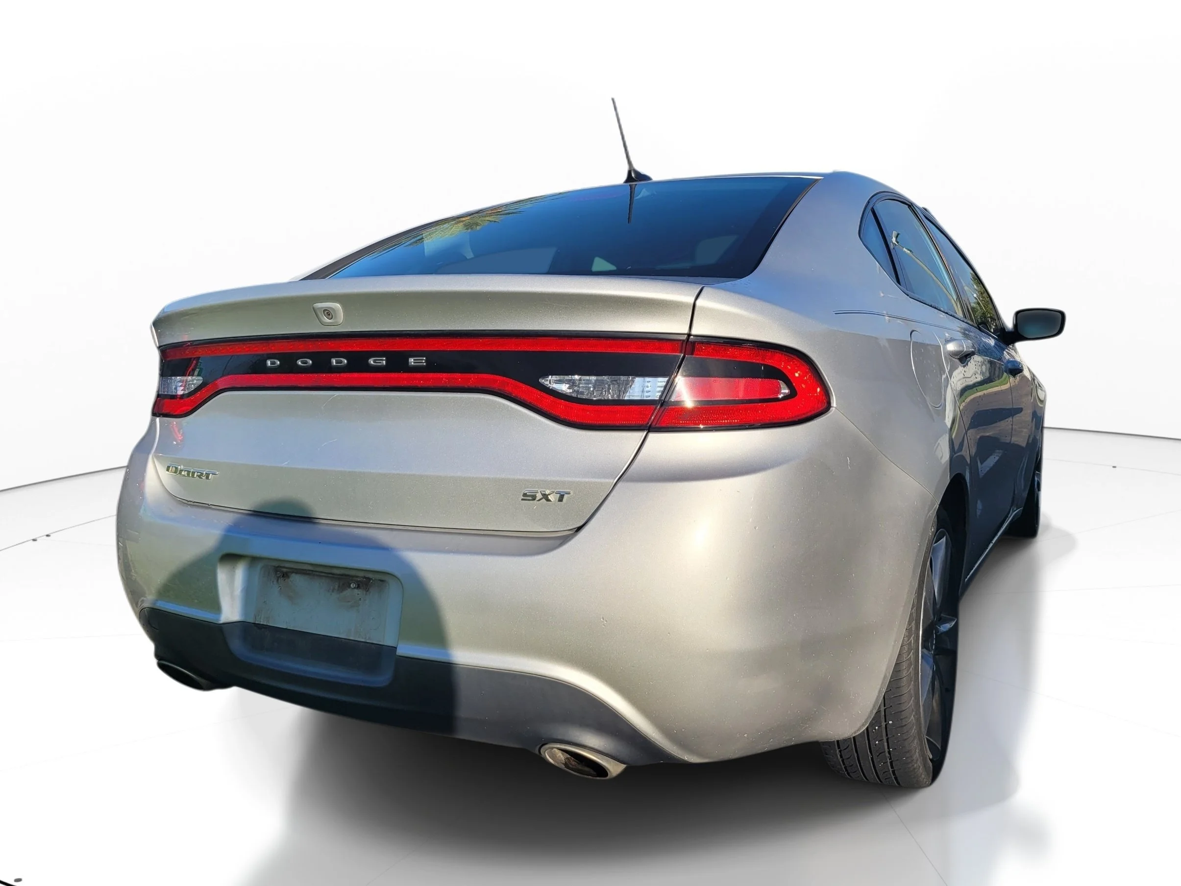 Used 2013 Bright Silver Metallic Dodge SXT image 3