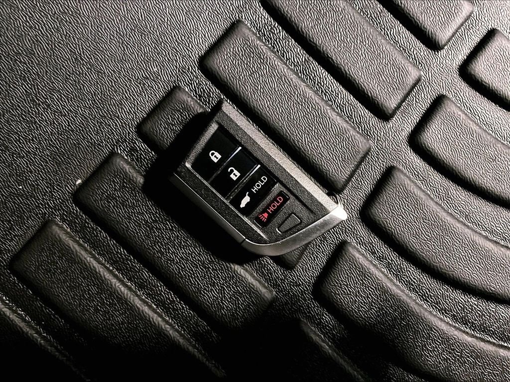 Used 2023 Black Acura Technology image 32