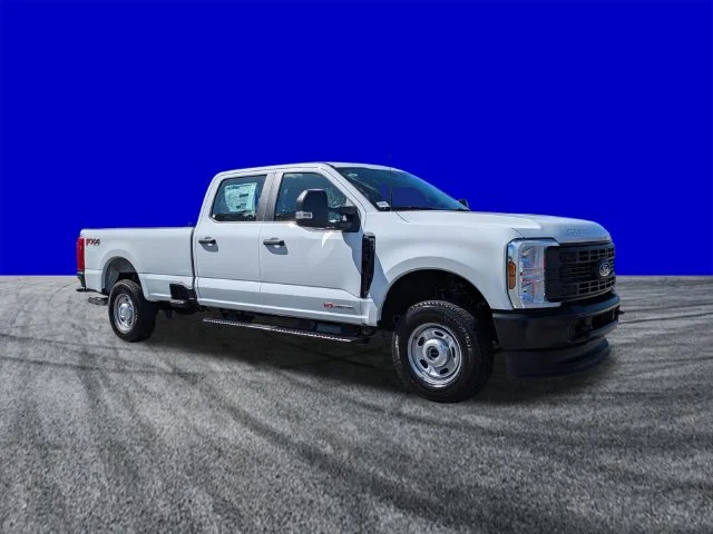 New 2027 White Ford XL image 2
