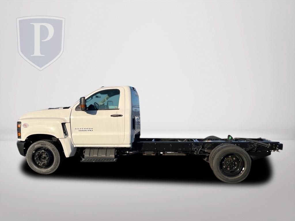 New 2024 Summit White Chevrolet Work Truck image 3