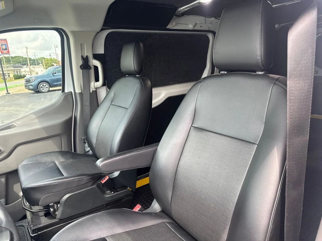 Used 2025 White Ford Base image 12