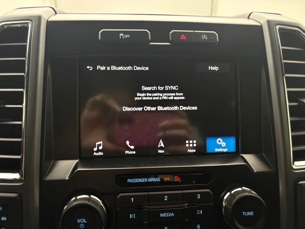 Used 2016 Oxford White Ford XLT image 24
