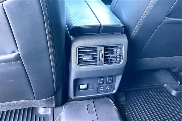 Used 2024 Gold Nissan Platinum image 20