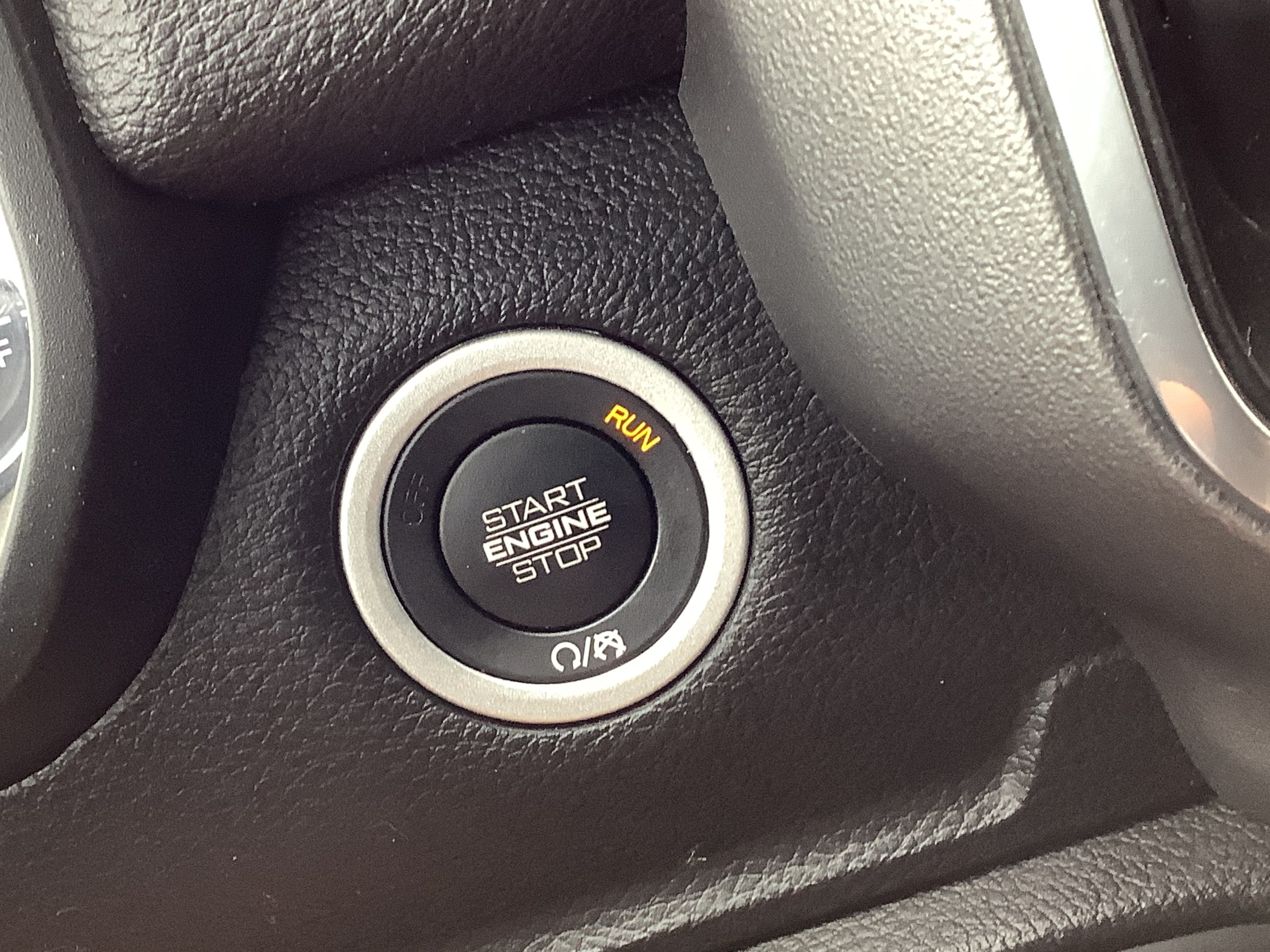 Used 2025 Black Ram Laramie image 16