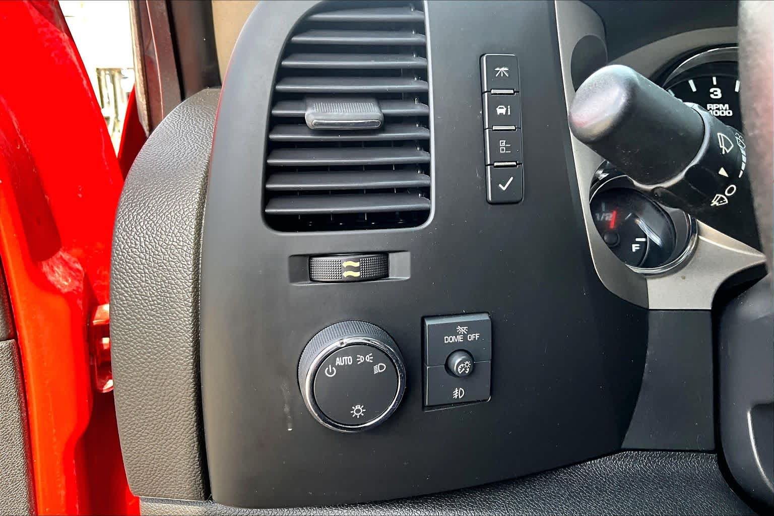 Used 2013 Fire Red GMC SLE image 33