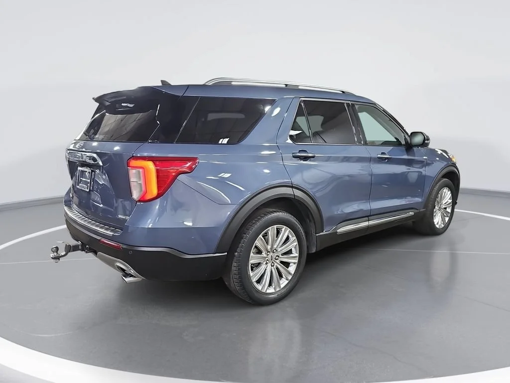 Used 2021 Blue Ford Limited image 3