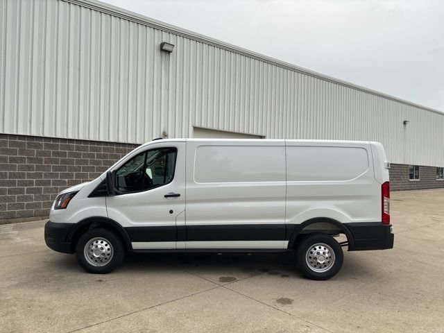 New 2026 Oxford White Ford Base image 9
