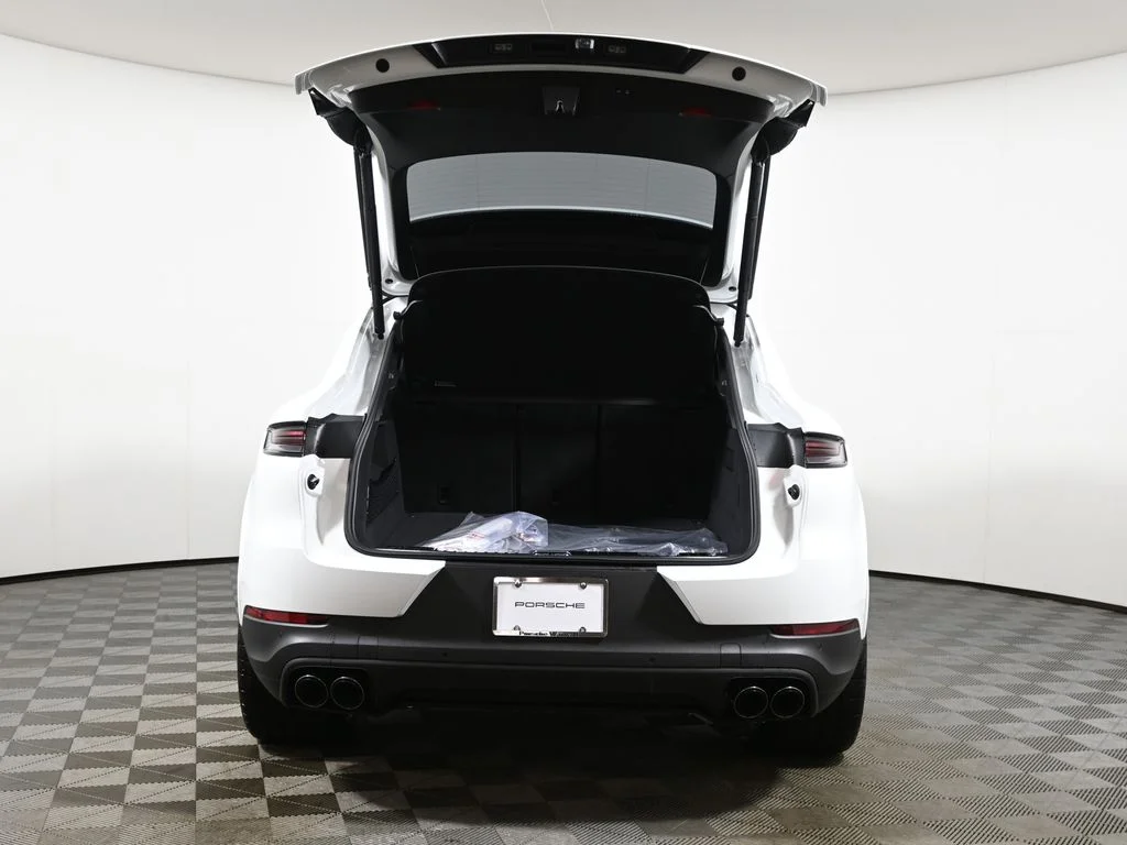 New 2026 White Porsche S image 42