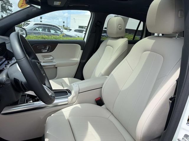 Used 2025  Mercedes-Benz GLA 250 image 19