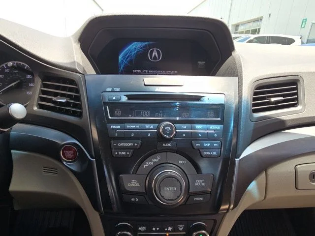 Used 2015 White Acura 2.0L image 15