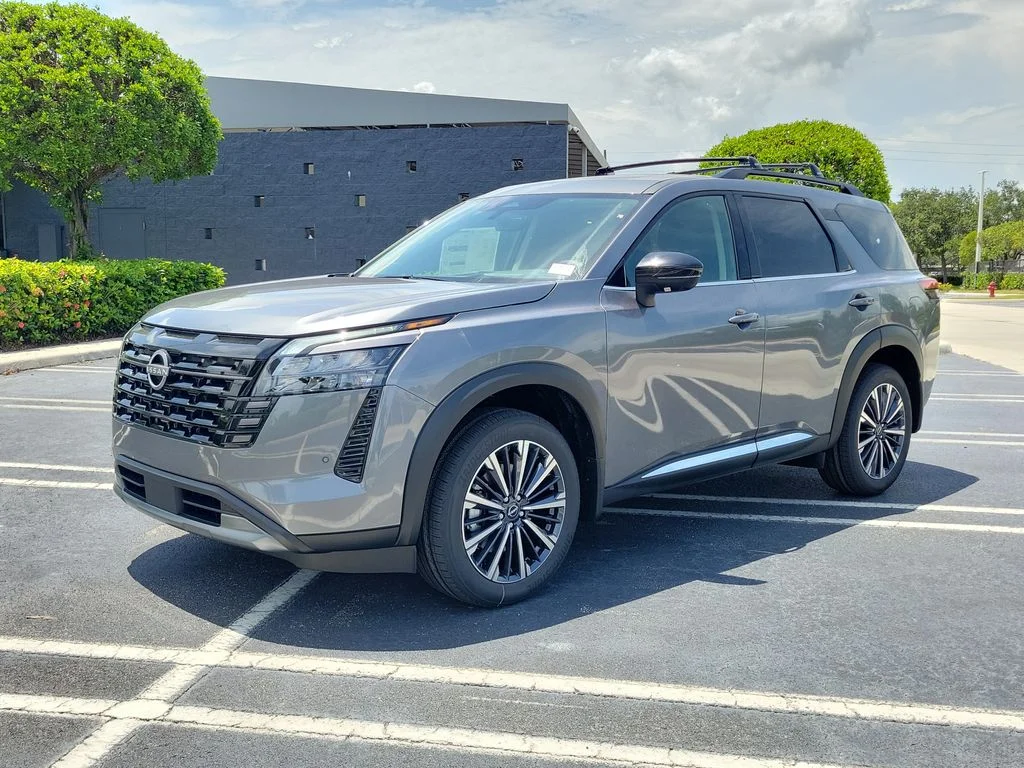 New 2026  Nissan Platinum image 4