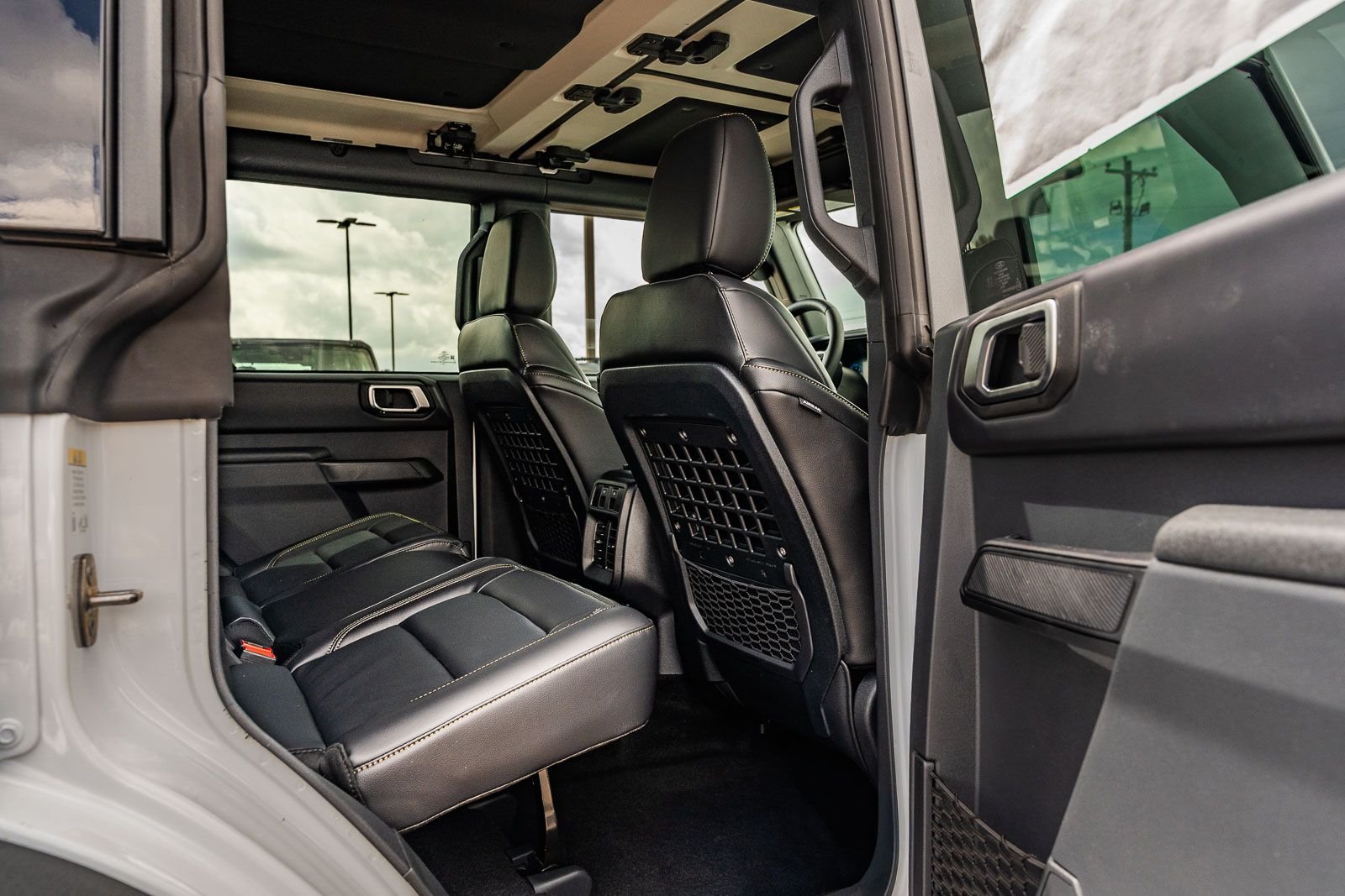 New 2026 Oxford White Ford Badlands® image 10