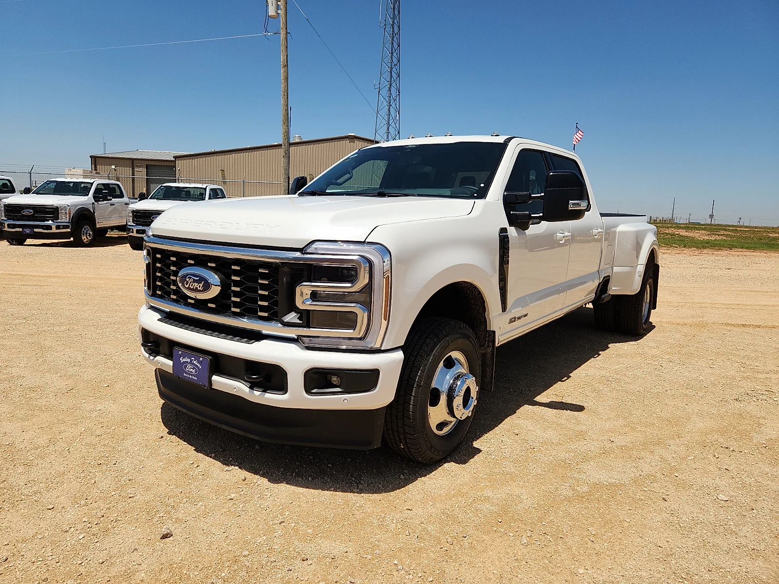 New 2026 Star White Metallic Tri-Coat Ford F-350® Platinum® image 3