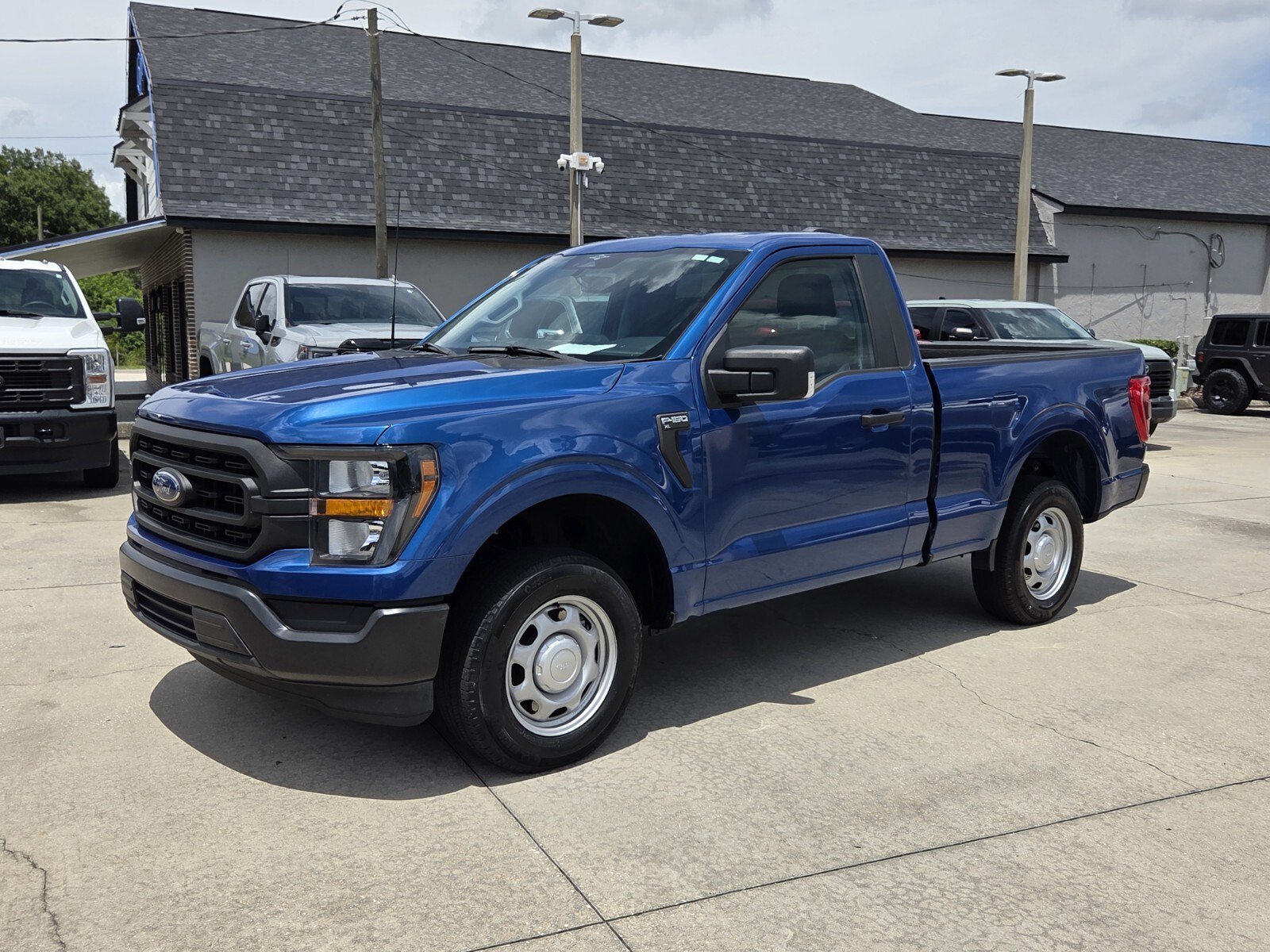Used 2023 Blue Metallic Ford XL image 2