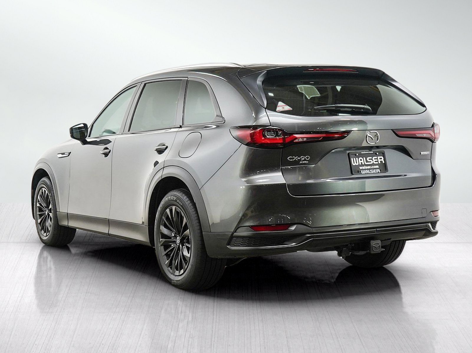 Used 2024  Mazda Preferred image 3