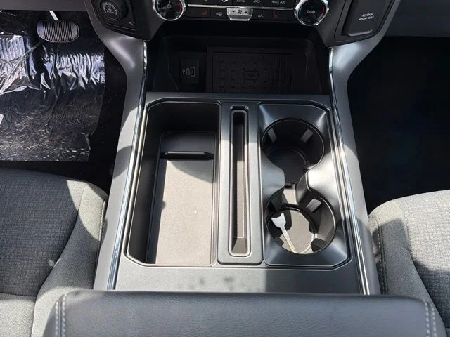 New 2026 Carbonized Gray Metallic Ford XLT image 83