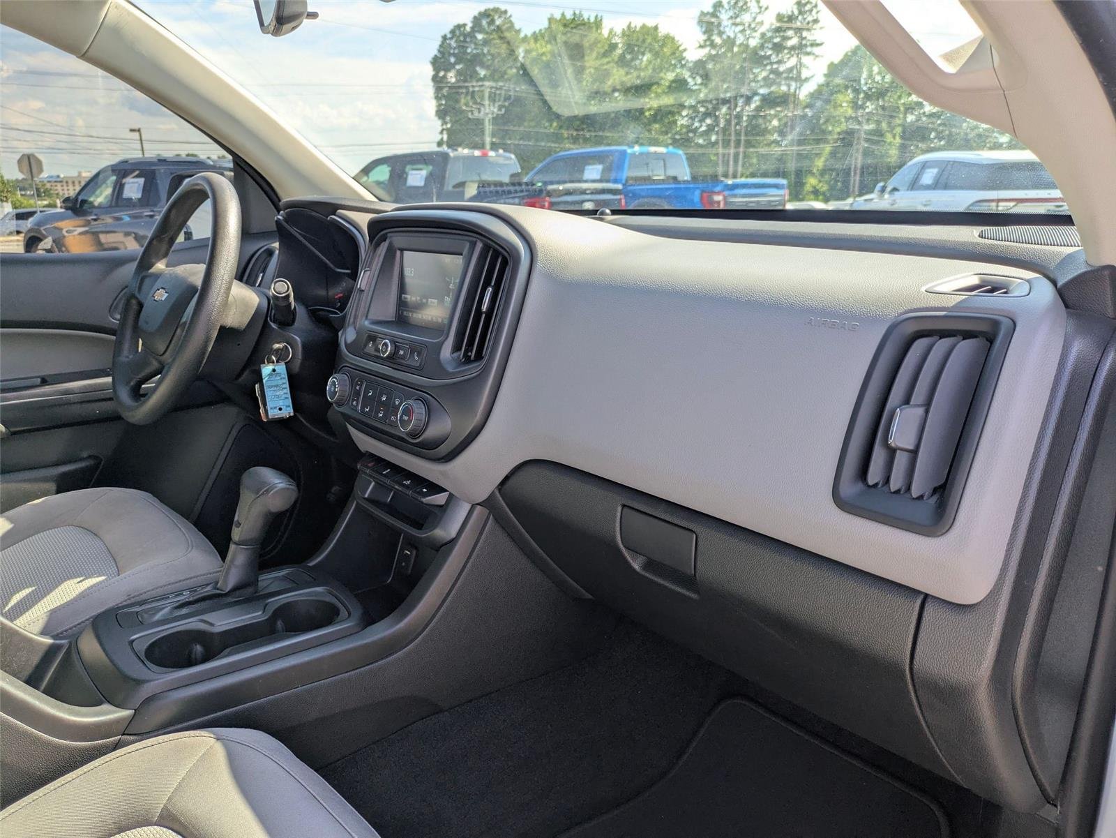 Used 2017 Summit White Chevrolet 2WD WT image 27