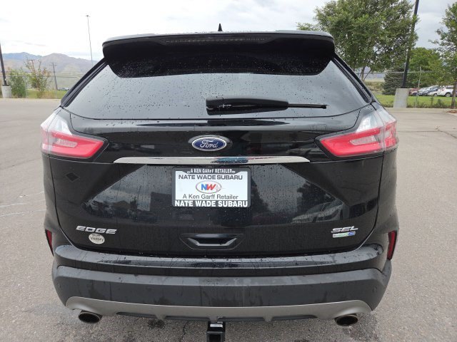 Used 2019 Black Metallic Ford SEL image 4