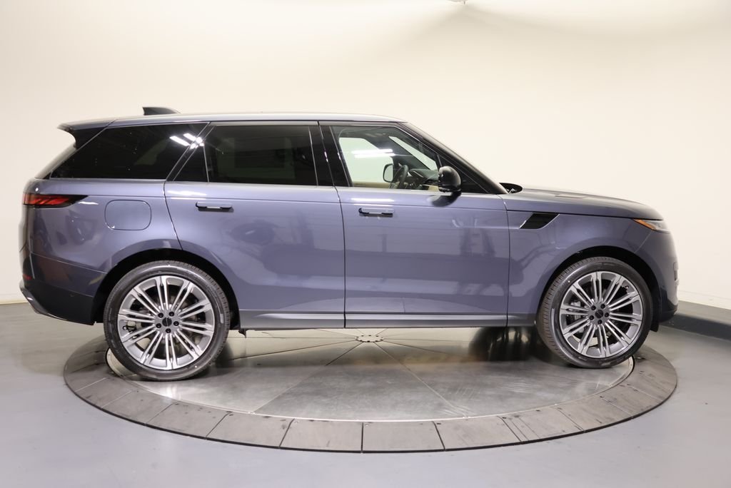 New 2026 Santorini Black LAND ROVER SE image 6