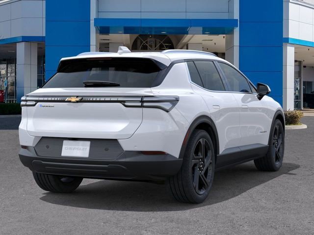 New 2026 Summit White Chevrolet LT image 5