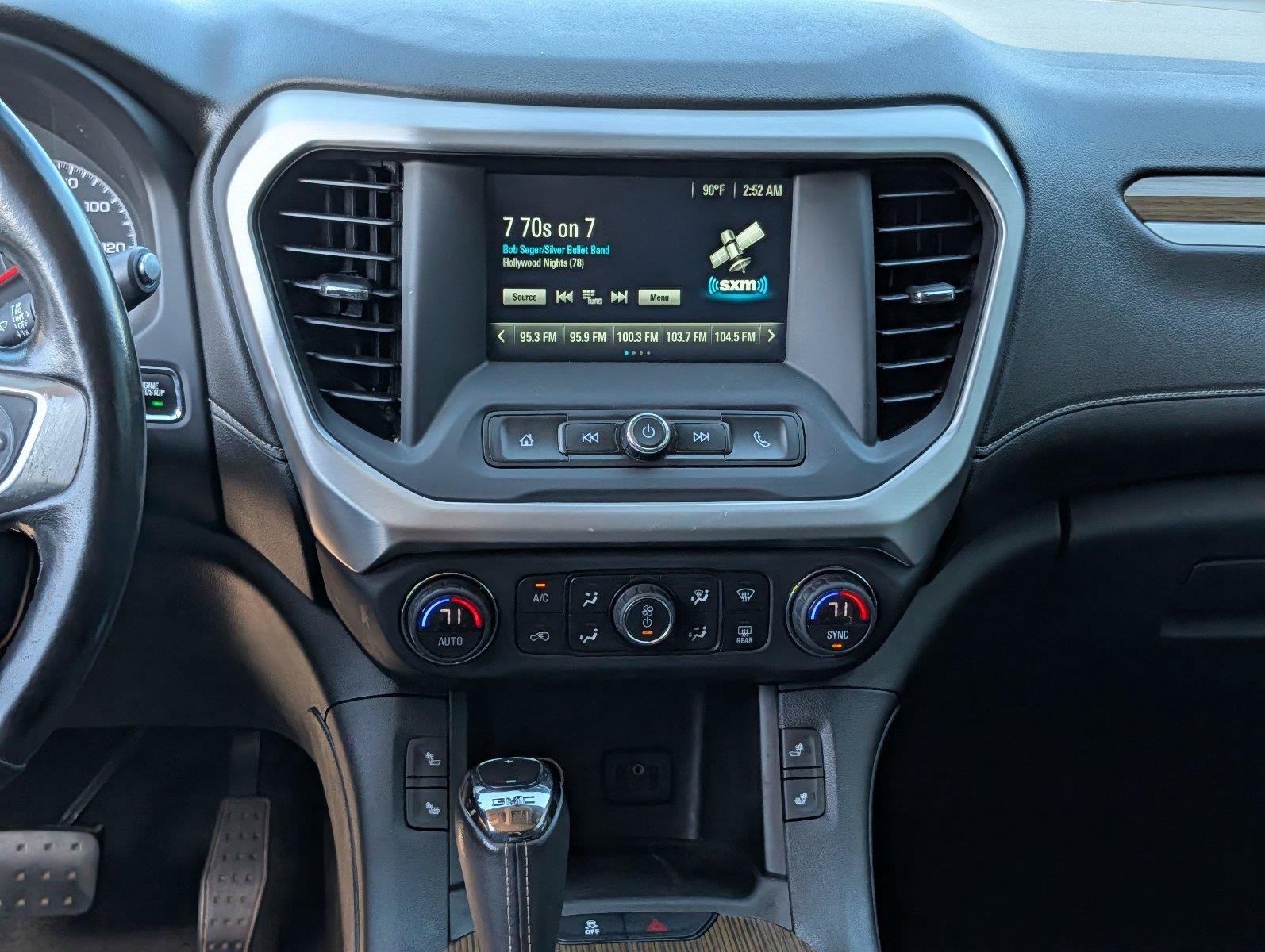Used 2019 Summit White GMC SLE image 28