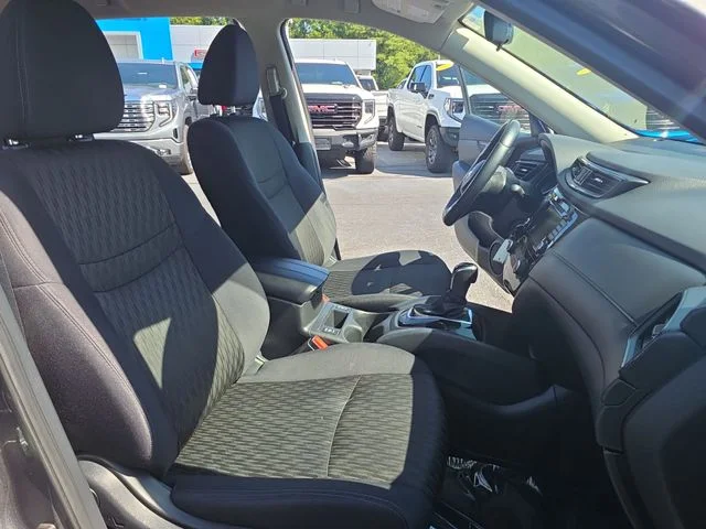 Used 2019 Gray Nissan S image 11