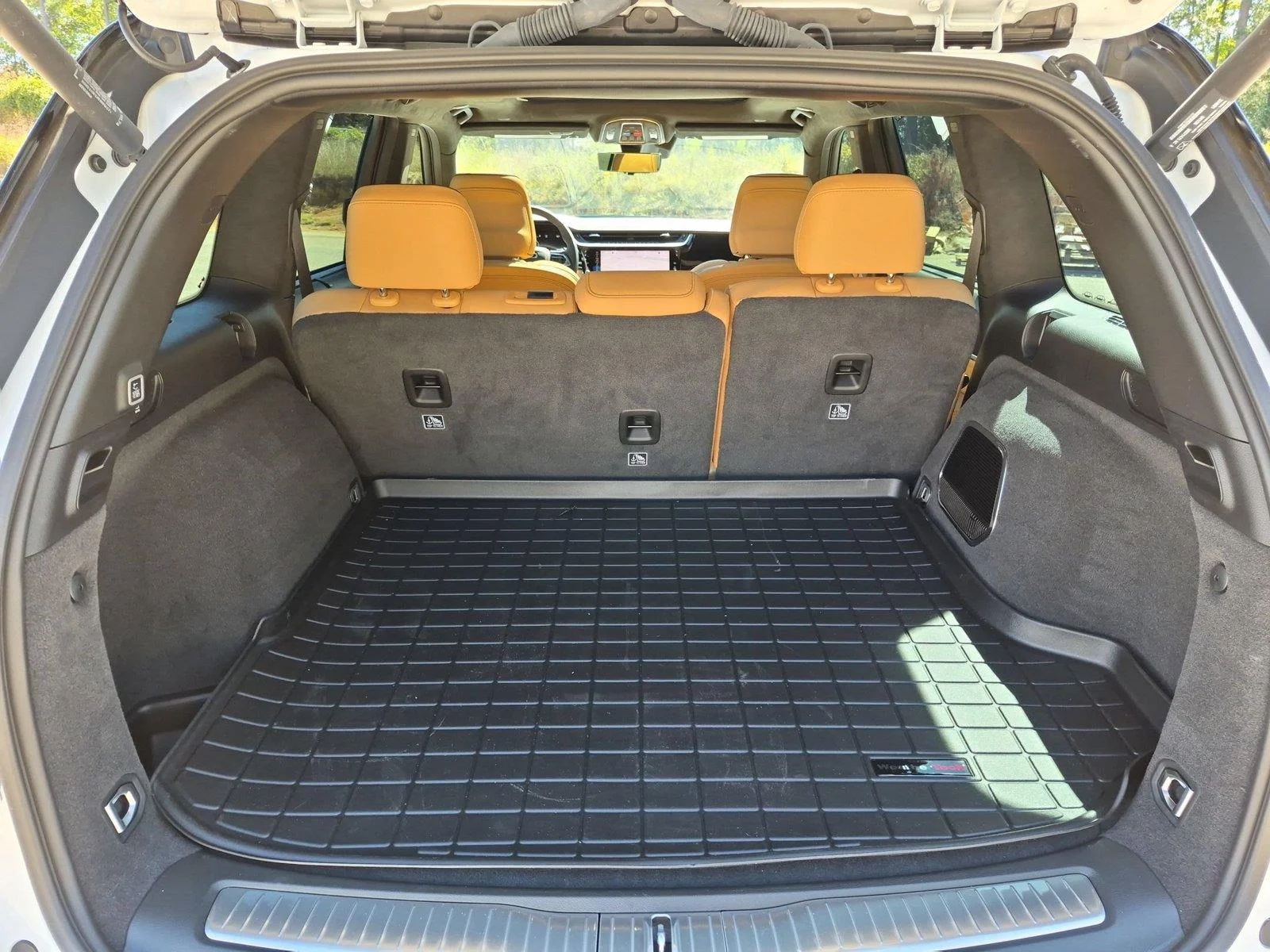 Used 2026 Bright White Clearcoat Jeep Summit image 29