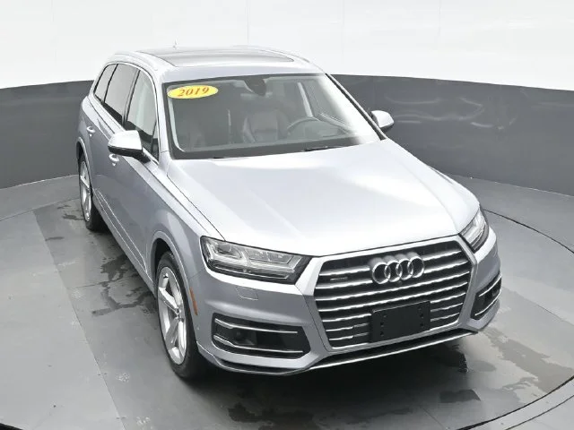 Used 2019 Silver Audi 55 Prestige image 14