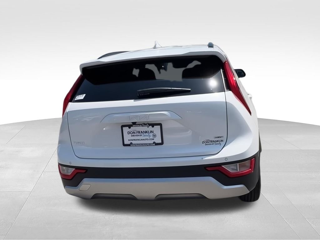 New 2026 White Kia EX image 7