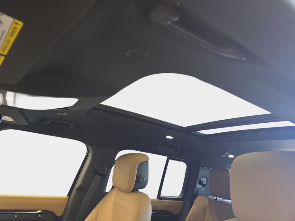 New 2026 Carpathian Grey Land Rover X-Dynamic SE image 20