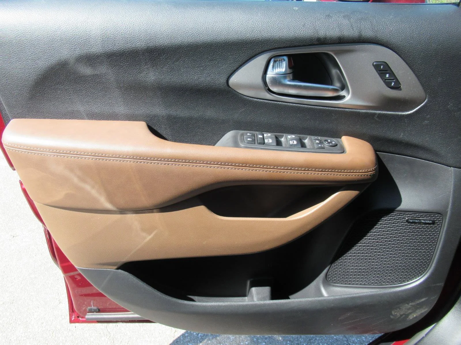 Certified Used 2021 Red Chrysler Limited image 22