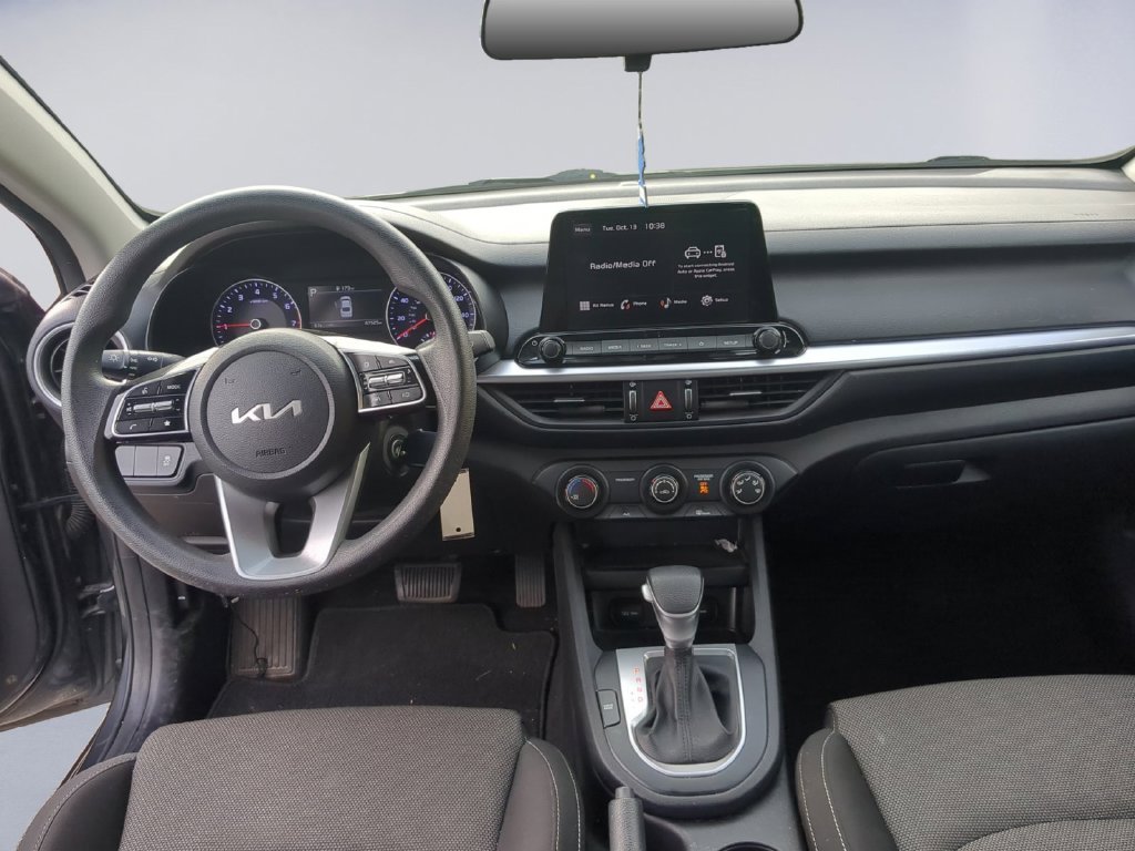Used 2022 Gravity Gray Kia FE image 14