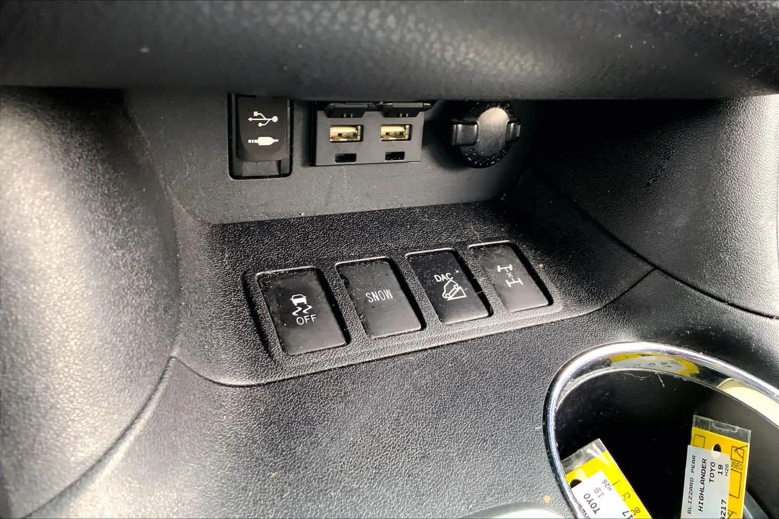 Used 2019 Blizzard Pearl Toyota SE image 35
