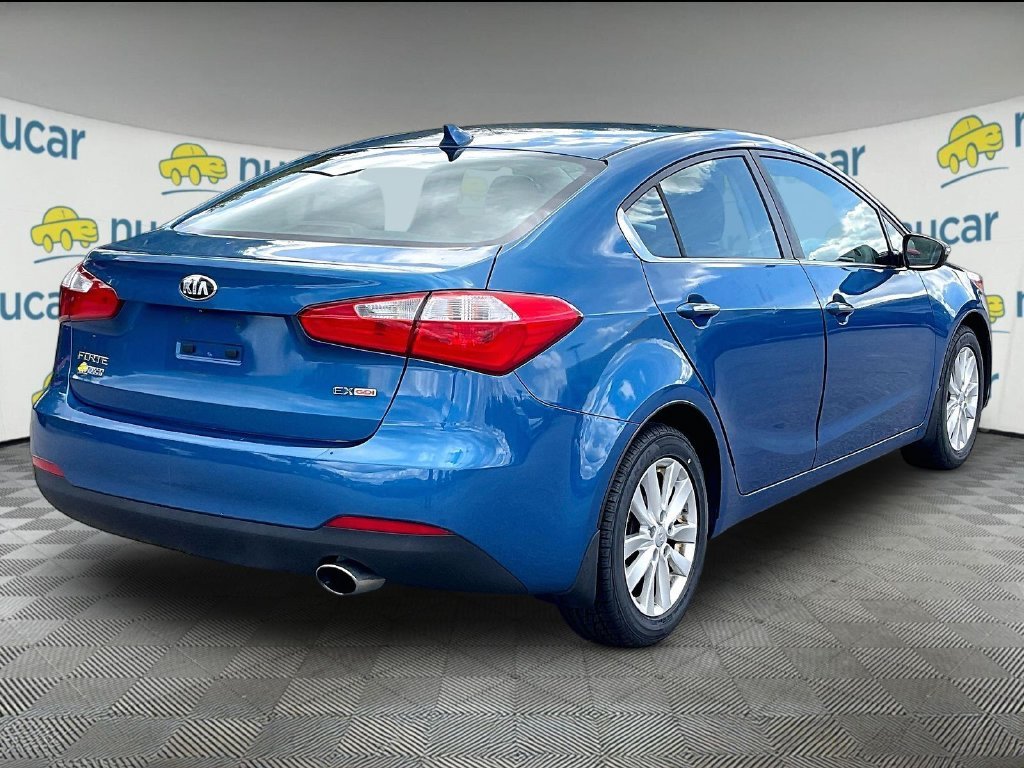 Used 2014 Abyss Blue Kia EX image 6