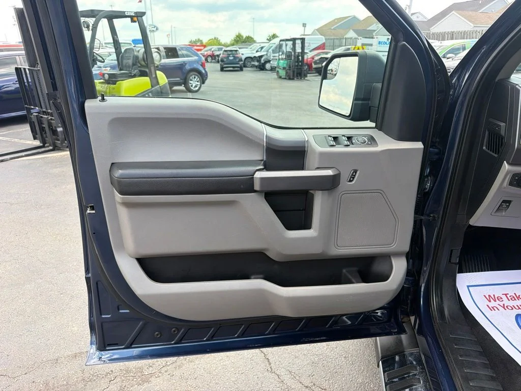 Certified Used 2019 Blue Jeans Metallic Ford XLT image 23