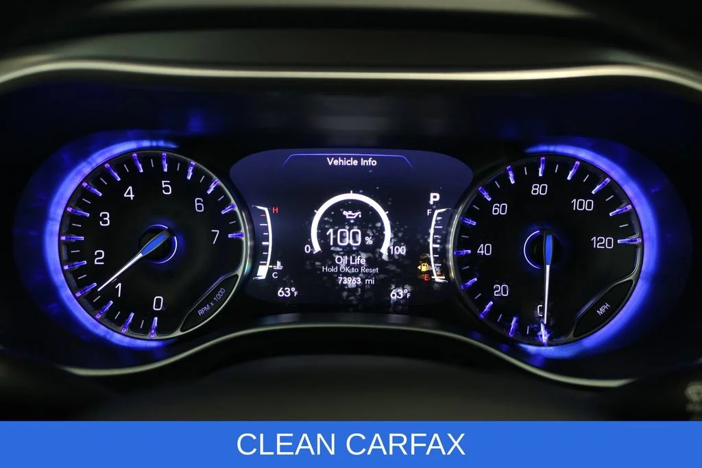 Used 2023 White Chrysler Touring L image 6