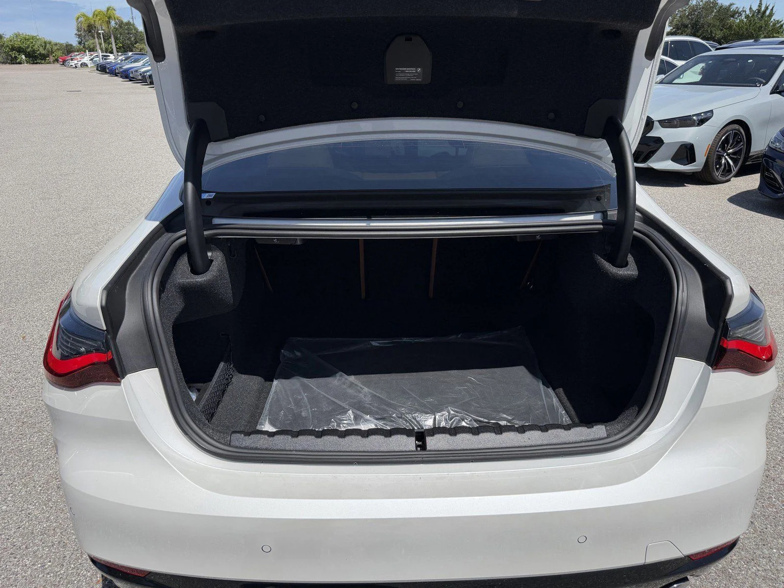 New 2026 Mineral White Metallic BMW 430i image 11