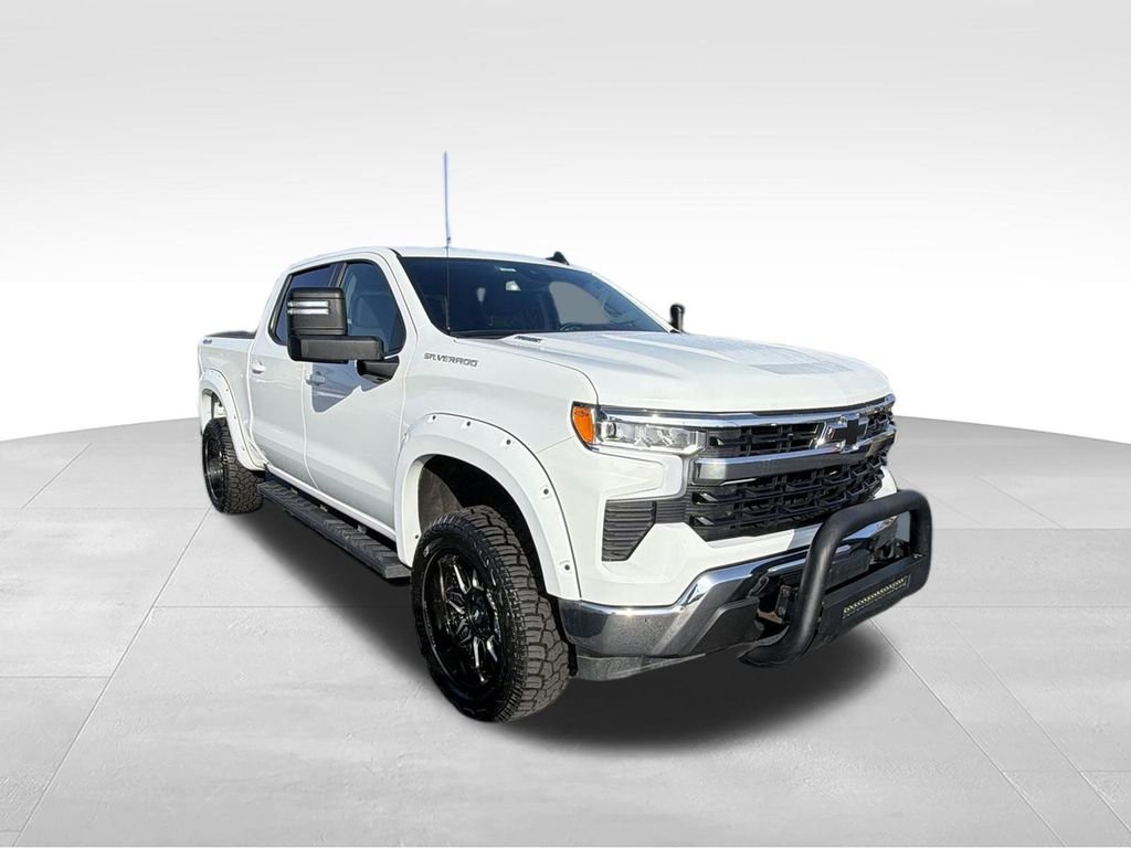 Used 2023 White Chevrolet LT image 15